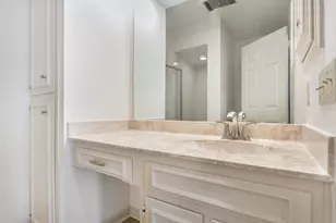 2611 Eisenhauer Rd, San Antonio, TX 78209 - Photo 15