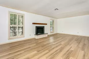 2611 Eisenhauer Rd, San Antonio, TX 78209 - Photo 15