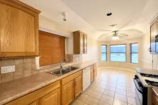 413 Redbird Ln, Fredericksburg, TX 78624 - Photo 7