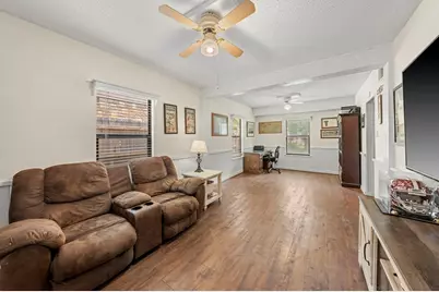 211 Coronado Dr, Kerrville, TX 78028 - Photo 5