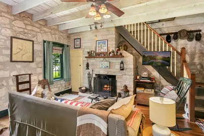 516 W San Antonio St, Fredericksburg, TX 78624 - Photo 5