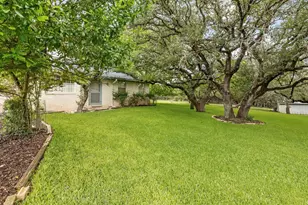 214 Northwood Hills Dr, Fredericksburg, TX 78624 - Photo 25