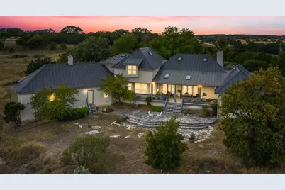 101 Crestline Dr, Kerrville, TX 78028 - Photo 1