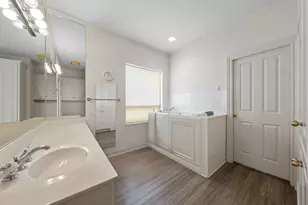 101 Crestline Dr, Kerrville, TX 78028 - Photo 21