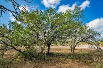 47 Baxter Blvd, Fredericksburg, TX 78624 - Photo 17