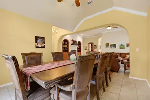 211 E Creekview Dr, Fredericksburg, TX 78624 - Photo 9