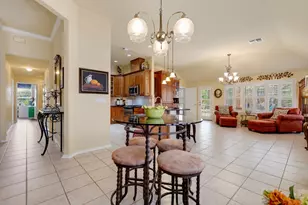 211 E Creekview Dr, Fredericksburg, TX 78624 - Photo 13