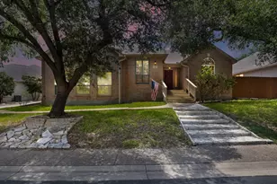 211 E Creekview Dr, Fredericksburg, TX 78624 - Photo 3