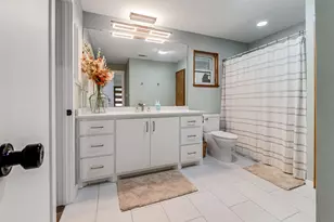 708 N Milam St, Fredericksburg, TX 78624 - Photo 17