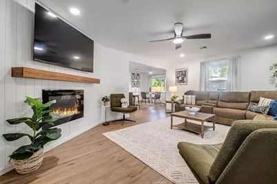 708 N Milam St, Fredericksburg, TX 78624 - Photo 1