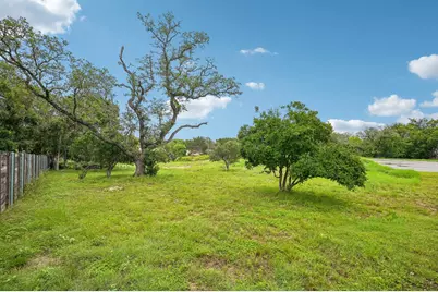 522 Conner Court, Kerrville, TX 78028 - Photo 3