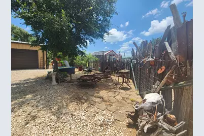 218 E County Rd 409, Cherokee, TX 76832 - Photo 17