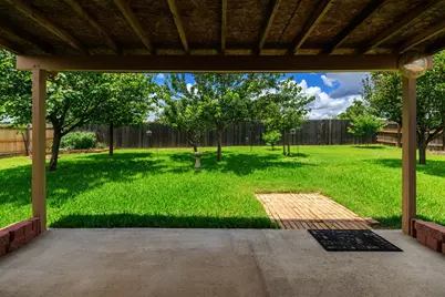 622 Dawn Lane, Fredericksburg, TX 78624 - Photo 17