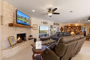 1817 N Summit Point Cul De Sac, Kerrville, TX 78028 - Photo 5