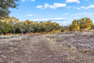 1106 S Perry Ranch Rd, Fredericksburg, TX 78624 - Photo 15