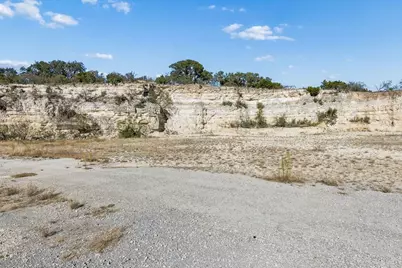 944 Metzger Rd, Fredericksburg, TX 78624 - Photo 3