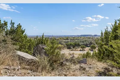 944 Metzger Rd, Fredericksburg, TX 78624 - Photo 13
