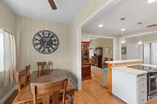 1203 N Milam St, Fredericksburg, TX 78624 - Photo 11