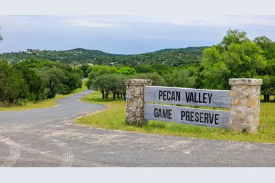 176 Doss Dr, Center Point, TX 78010 - Photo 13