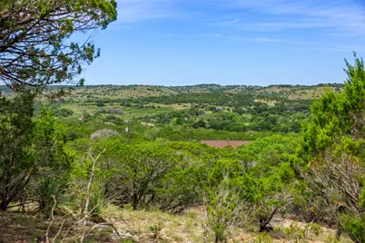 176 Doss Dr, Center Point, TX 78010 - Photo 3