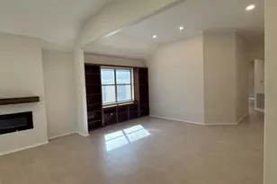 130 W Creekview Dr, Fredericksburg, TX 78624 - Photo 5