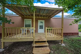 117 Josephine St, Ingram, TX 78025 - Photo 25