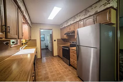 203 Broadmoor St, Fredericksburg, TX 78624 - Photo 3