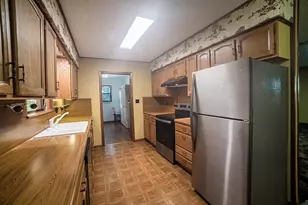 203 Broadmoor St, Fredericksburg, TX 78624 - Photo 3