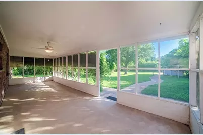 203 Broadmoor St, Fredericksburg, TX 78624 - Photo 21