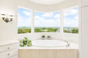 107 Deerwood, Kerrville, TX 78028 - Photo 19