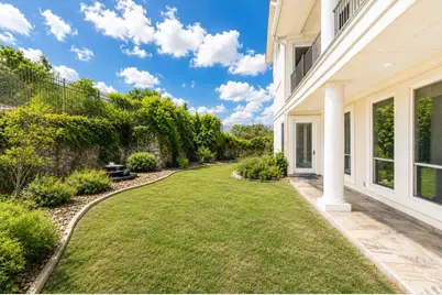 107 Deerwood, Kerrville, TX 78028 - Photo 5