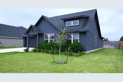 644 Tranquility Ln, Fredericksburg, TX 78624 - Photo 17