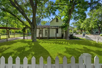 501 W Creek St, Fredericksburg, TX 78624 - Photo 51