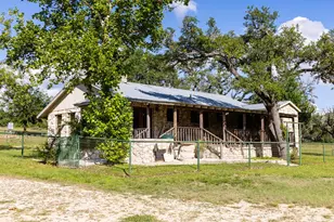 161 Flach Rd, Comfort, TX 78013 - Photo 11