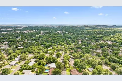 703 N Edison St, Fredericksburg, TX 78624 - Photo 61