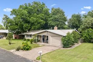 703 N Edison St, Fredericksburg, TX 78624 - Photo 55