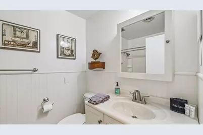 703 N Edison St, Fredericksburg, TX 78624 - Photo 33