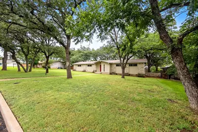 122 Ridgewood Dr, Fredericksburg, TX 78624 - Photo 3