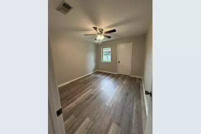 1407 N Crockett St, Fredericksburg, TX 78624 - Photo 7