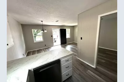 1402 N Adams St #4, Fredericksburg, TX 78624 - Photo 5