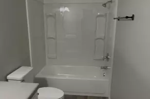 1402 N Adams St, Fredericksburg, TX 78624 - Photo 5