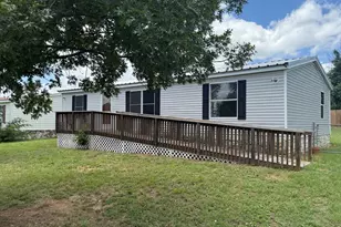 200 Sarah Cir, Llano, TX 78643 - Photo 3