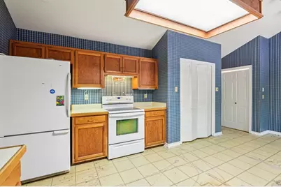 1310 N Warbler Dr., Kerrville, TX 78028 - Photo 7