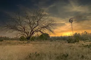 73 Fm 1221, Hext, TX 76848 - Photo 27