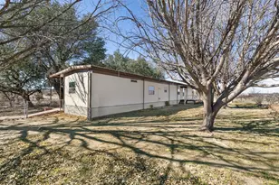 73 Fm 1221, Hext, TX 76848 - Photo 21