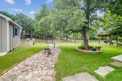 2219 Stone Meadow, Fredericksburg, TX 78624 - Photo 39