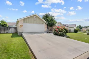 732 Northern Red Oak, Fredericksburg, TX 78624 - Photo 29