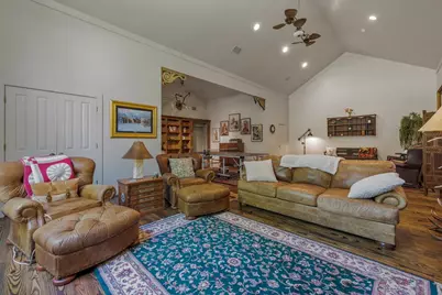 707 W Creek St, Fredericksburg, TX 78624 - Photo 79
