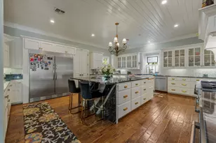 707 W Creek St, Fredericksburg, TX 78624 - Photo 23