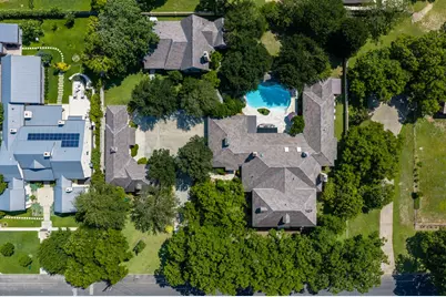 707 W Creek St, Fredericksburg, TX 78624 - Photo 3